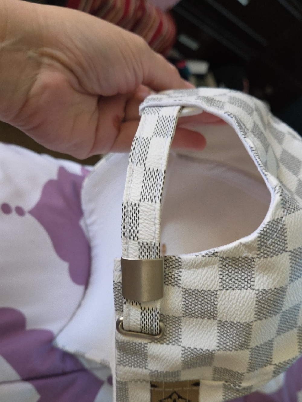 Louis Vuitton Designer Checkered Baseball Cap in Cream and Gray NEW - Picture 4 of 4